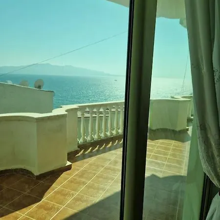 Flat With Amazing View On Sea *