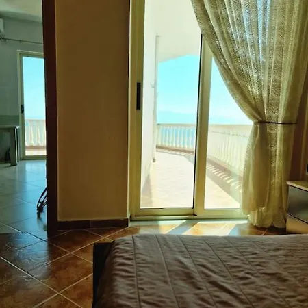 Flat With Amazing View On Sea Apartment Sarande