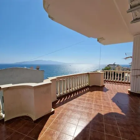 Flat With Amazing View On Sea Apartmán Sarandë